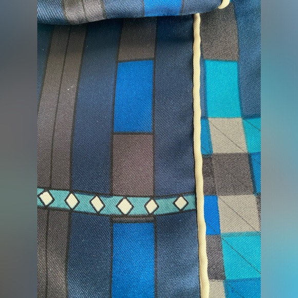 HERMES Patchwork Horse Silk Shawl Scarf - Picture 6 of 11